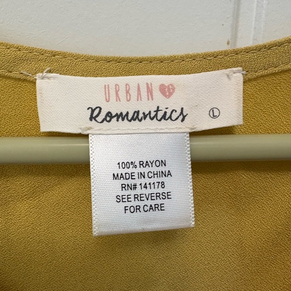 URBAN Romantics Mustard Button-Up V-neck Blouse. Woman’s Size Large. - Picture 2 of 6